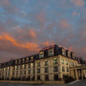 Hotel Brossard Canadá