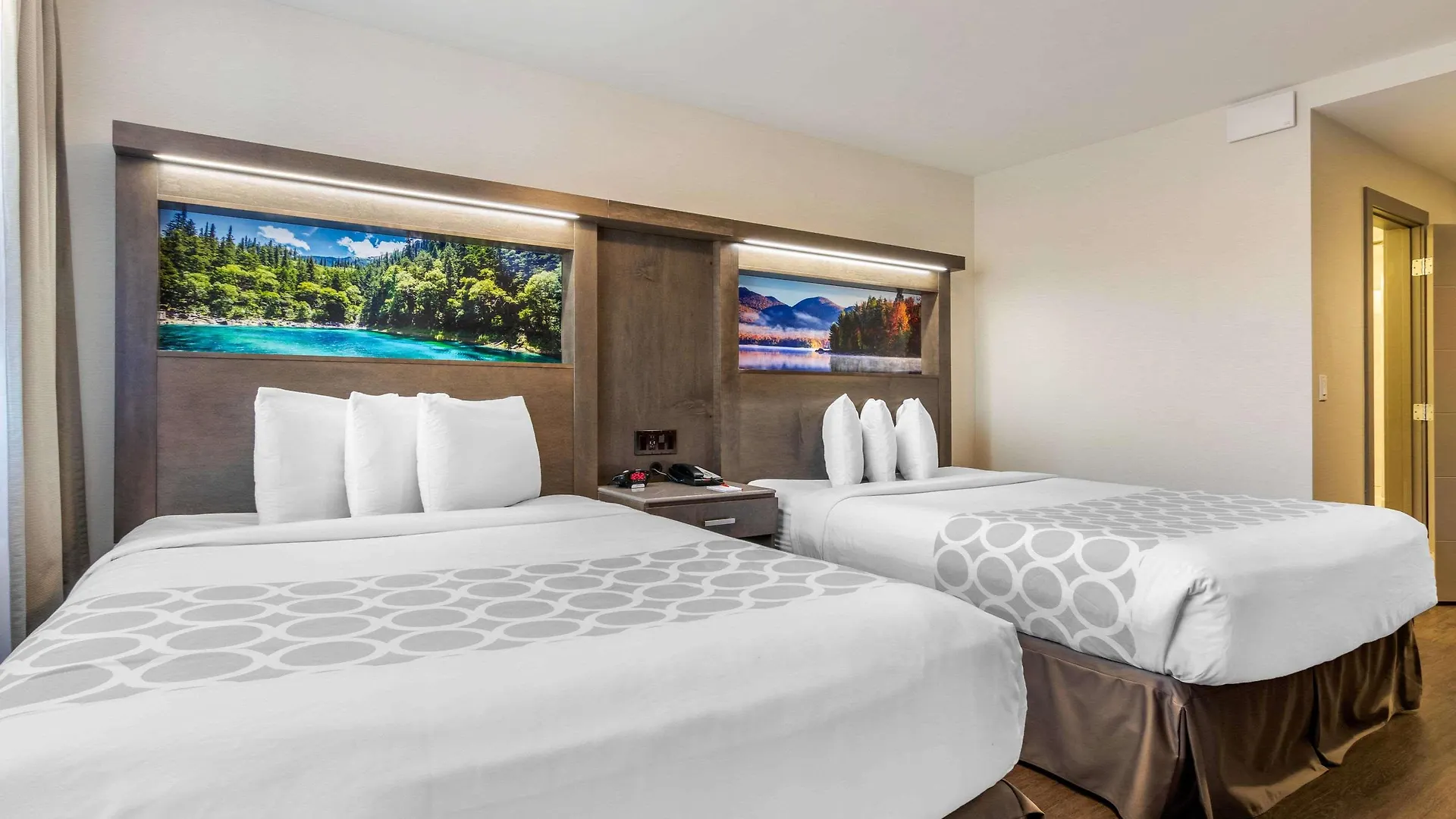 Super 8 By Wyndham Macleod Trail Calgary Hotel