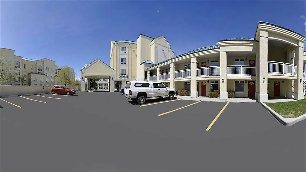 Super 8 By Wyndham Macleod Trail Calgary Hotel 3*,  Canada