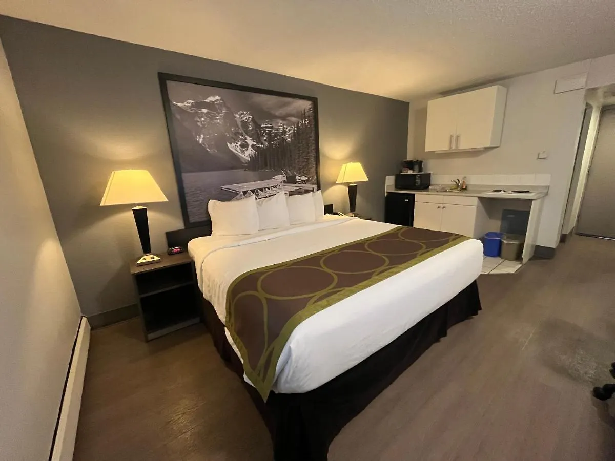 Super 8 By Wyndham Macleod Trail Calgary Hotel